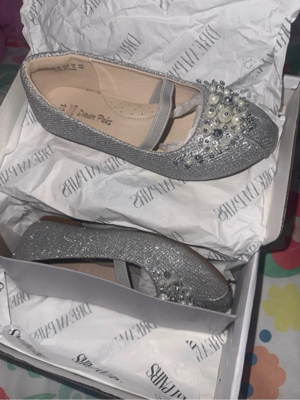 Dream Pairs sparkling silver